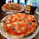 Pizza at Fratelli